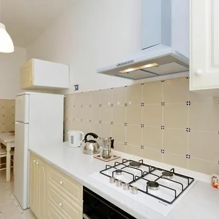 Apartment Balestra By Halldis Rome