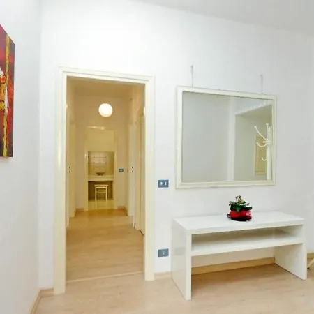 Balestra By Halldis Apartment