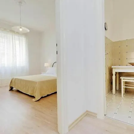 Apartment Balestra By Halldis Rome