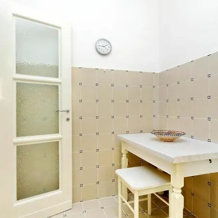 Balestra By Halldis Apartment *